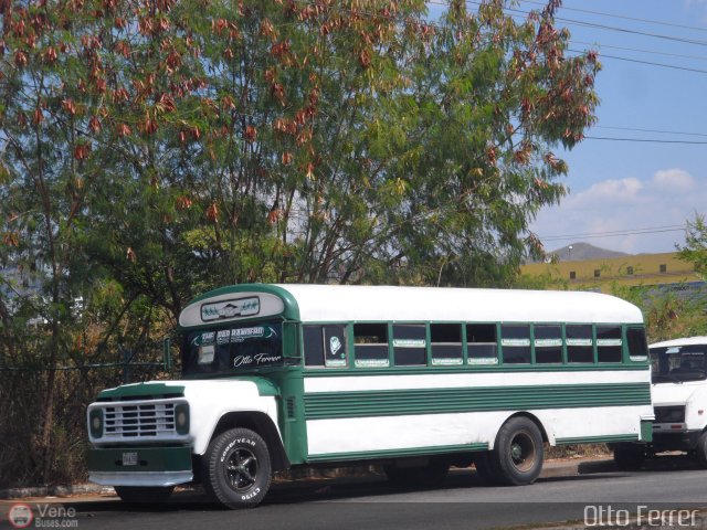 CA - Autobuses de Tocuyito Libertador 04 por Otto Ferrer