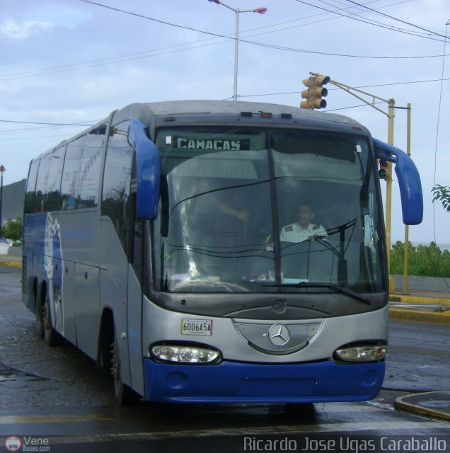 Cruceros Oriente Sur 117 por Ricardo Ugas