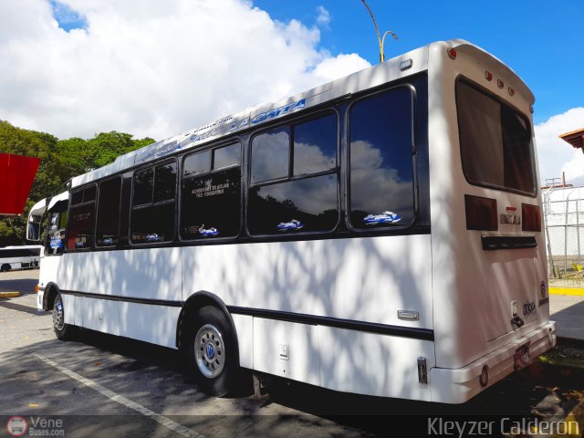 Expresos Mocot�es 13 por Kleyzer Calder�n