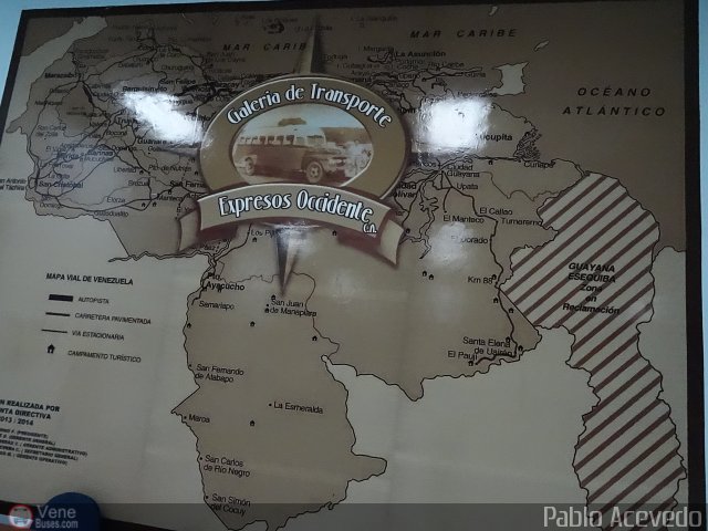 Garajes Paradas y Terminales San-Cristobal por Pablo Acevedo