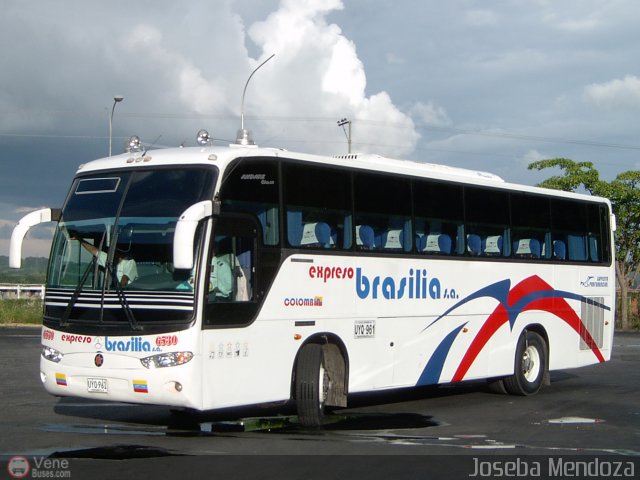 Expreso Brasilia 6530 por Joseba Mendoza