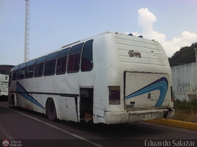 Sin identificacin o Desconocido  por Eduardo Salazar