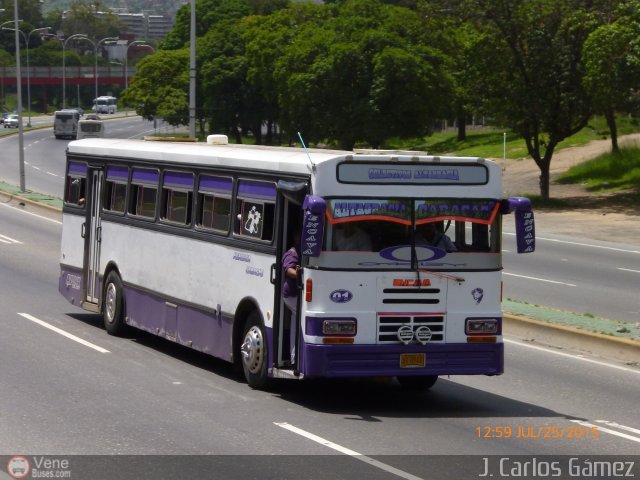 Colectivos Altagracia 01 por J. Carlos Gmez