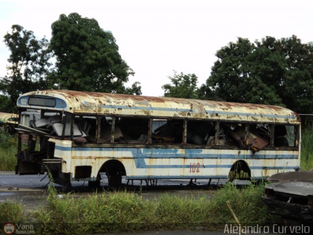 En Chiveras Abandonados Recuperaci�n AC0008 por Alejandro Curvelo