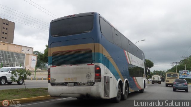 Expresos San Crist�bal 046 por Leonardo Saturno