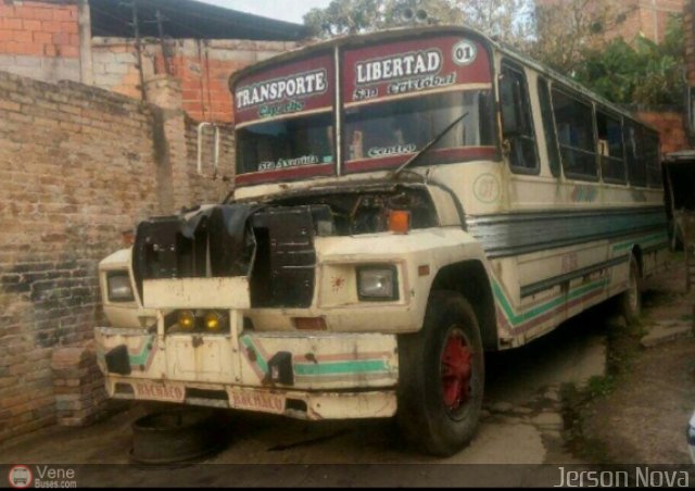 Colectivos Transporte Libertad C.A. 01 por Jerson Nova