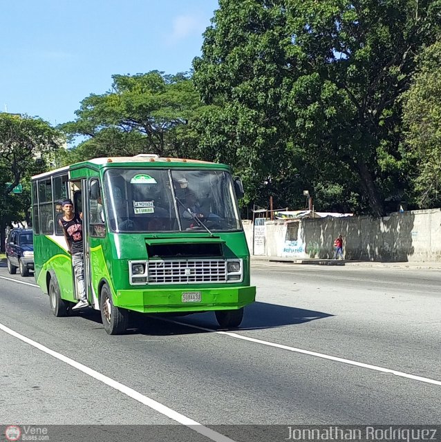 DC - S.C. Plaza Espaa - El Valle - Coche 098 por Jonnathan Rodrguez