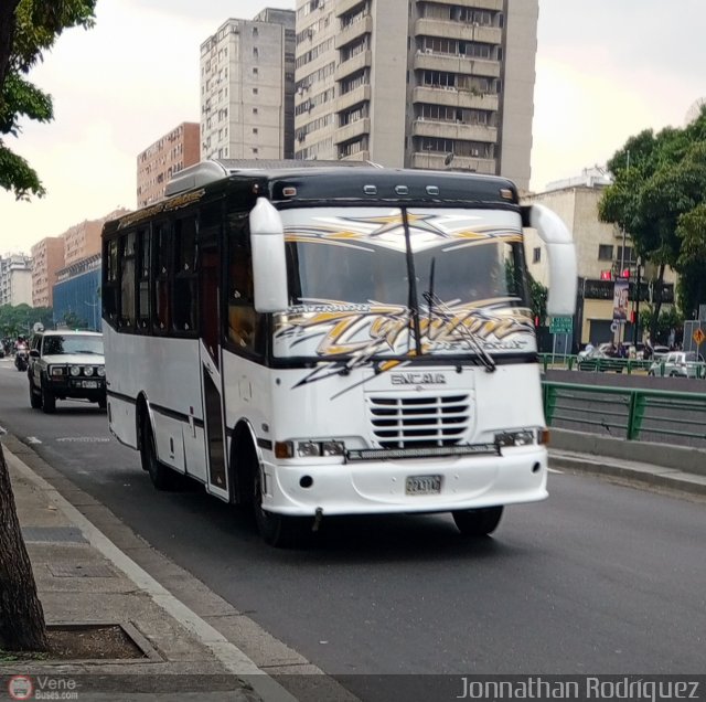 Particular o Desconocido CARACAS por Jonnathan Rodríguez