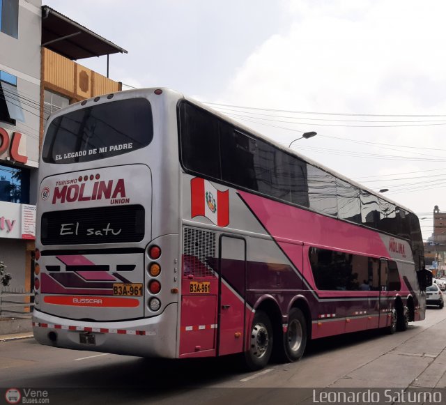 Turismo Molina Unin S.A.C. 961, por Leonardo Saturno