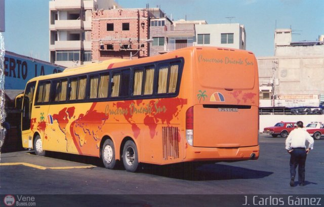 Cruceros Oriente Sur 130 por J. Carlos Gmez