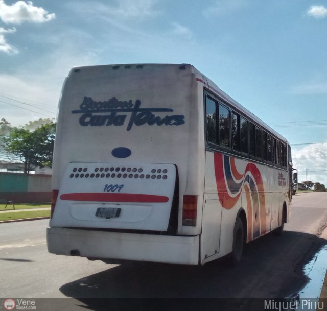 Ejecutivos Carla Tours 1009 por Miguel Pino