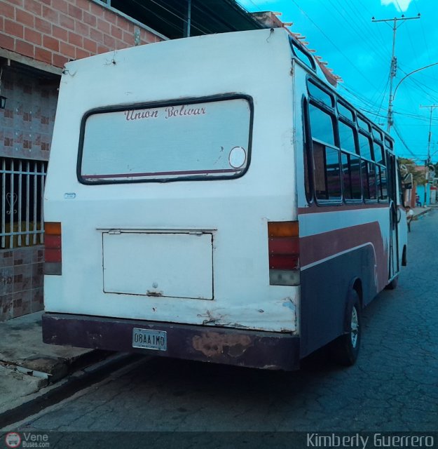 AR - Unin Bolvar - Campo Alegre 34 por Kimberly Guerrero