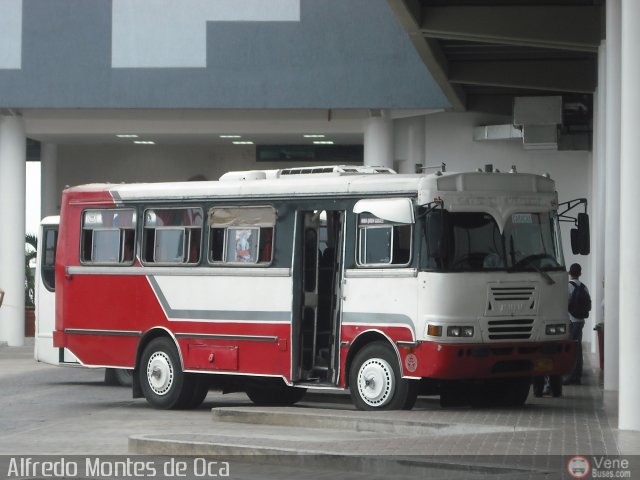 Organizaciones Unidas de C. Caracas - La Guaira 320 por Alfredo Montes de Oca