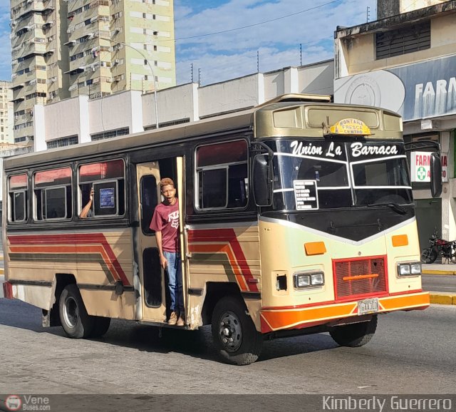 AR - U.C. La Barraca 76 por Kimberly Guerrero