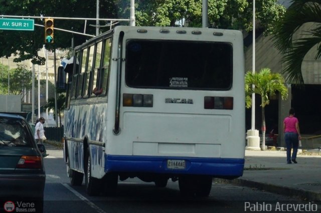 Particular o Desconocido 83 por Pablo Acevedo