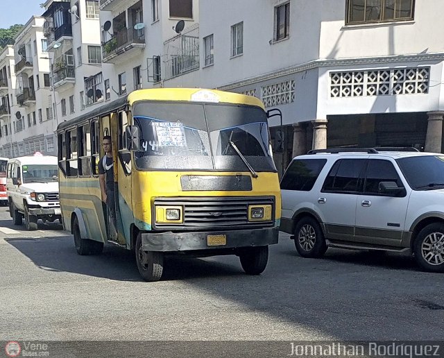 DC - U.C. Venezuela 331 por Jonnathan Rodr�guez