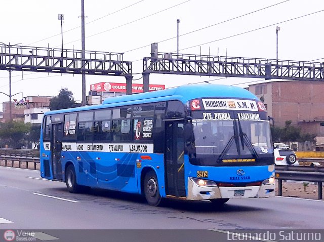 E. Real Star del Per� S.A.C. 894 por Leonardo Saturno