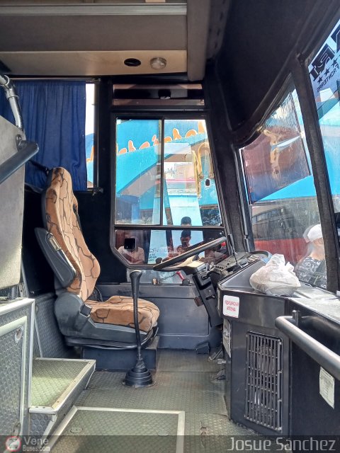 Caribe Express C.A. 2102 por Josue Snchez