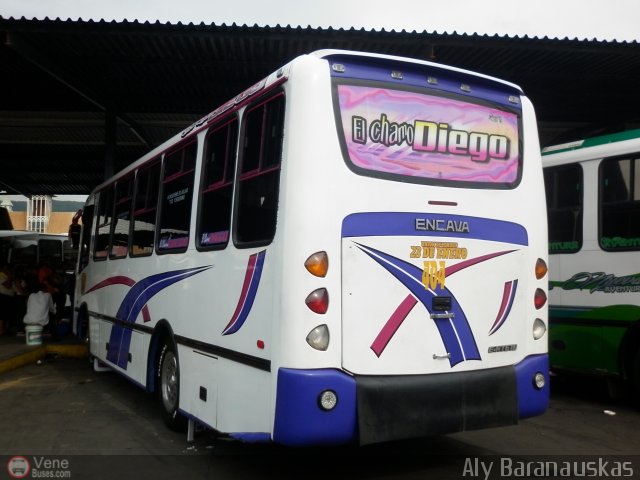 U.C. 23 de Enero 404 por Aly Baranauskas