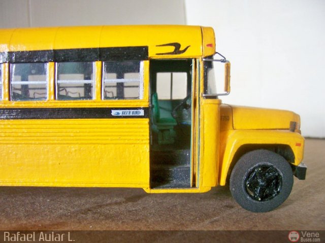 Maquetas y Miniaturas 02 Escolar por Rafael Aular