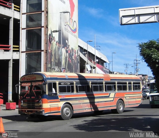 Transporte Unido 030 por Waldir Mata