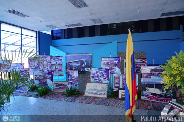 Garajes Paradas y Terminales San-Cristobal por Pablo Acevedo