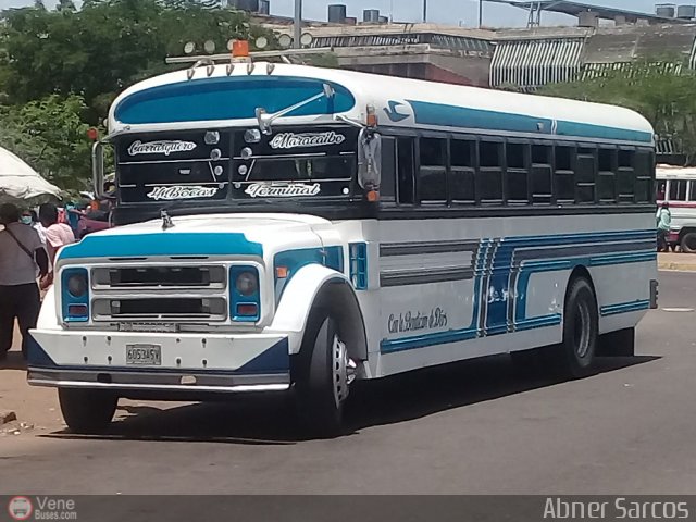Colectivos Guasare C.A 41 por Abner Sarcos