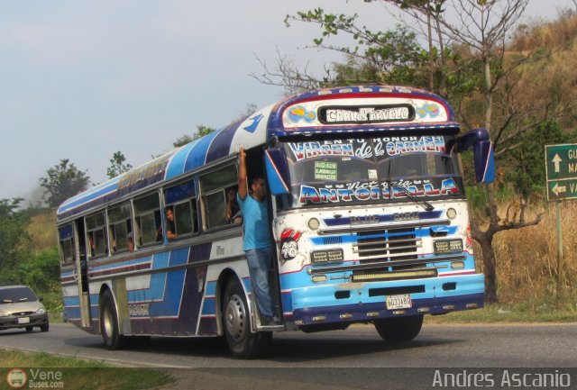 Cooperativa Carlos Arvelo 48 por Andrs Ascanio