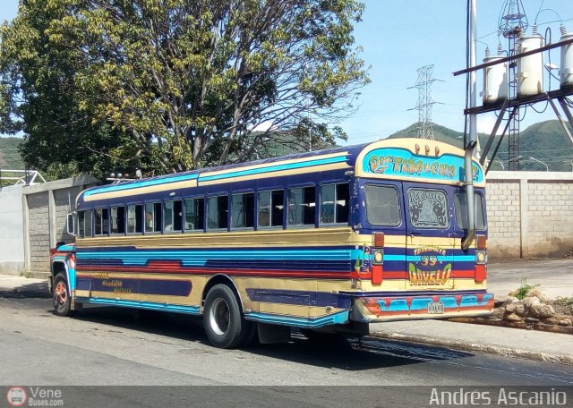 Transporte Arvelo 39 por Andrs Ascanio