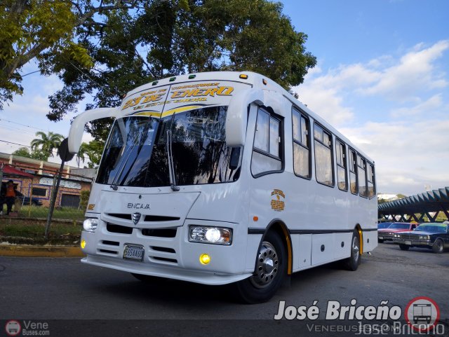 U.C. 23 de Enero 182 por Jos� Brice�o