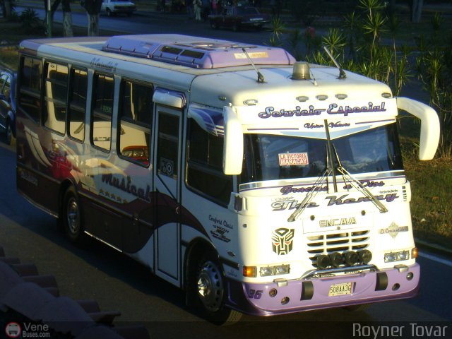 Unin Victoria 36 por Royner Tovar
