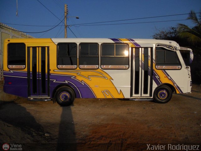 NE - A.C. L�nea Las Mercedes 23 por Xavier Rodriguez