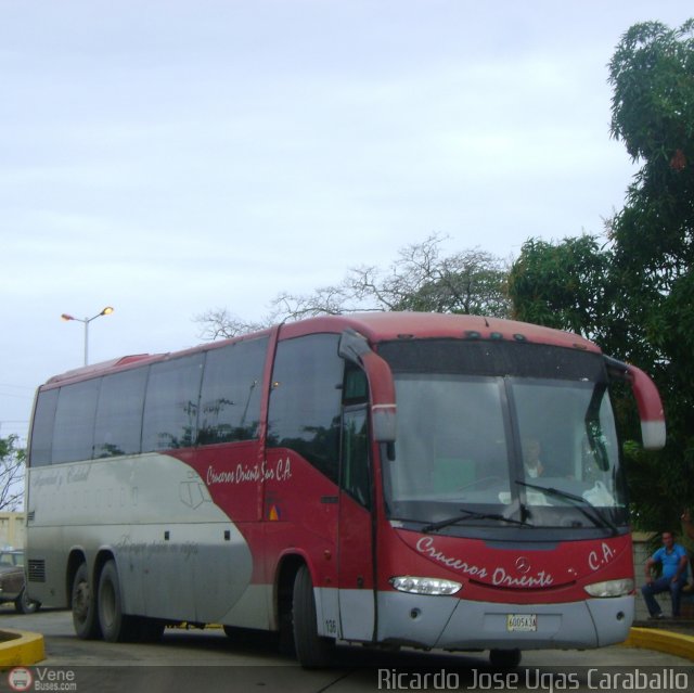 Cruceros Oriente Sur 136 por Ricardo Ugas