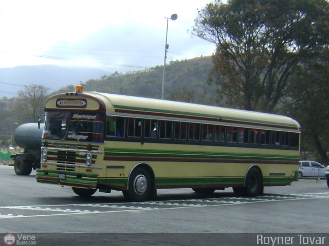 Línea Urdaneta 01 por Royner Tovar