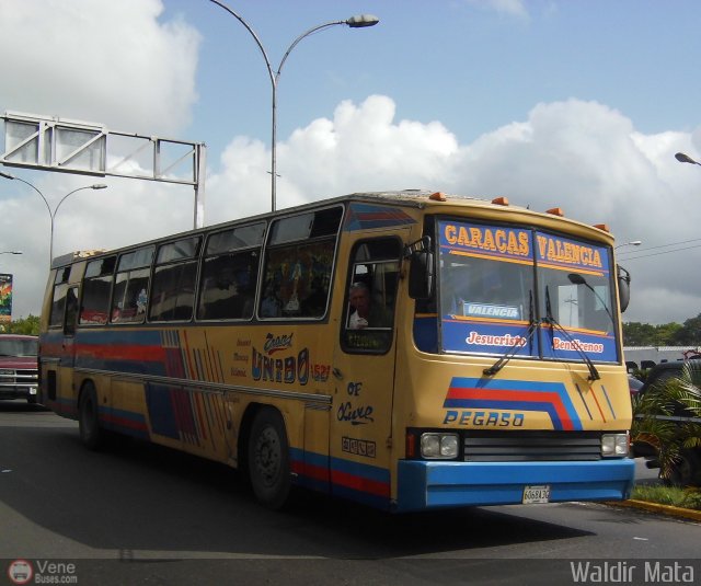 Transporte Unido 052 por Waldir Mata