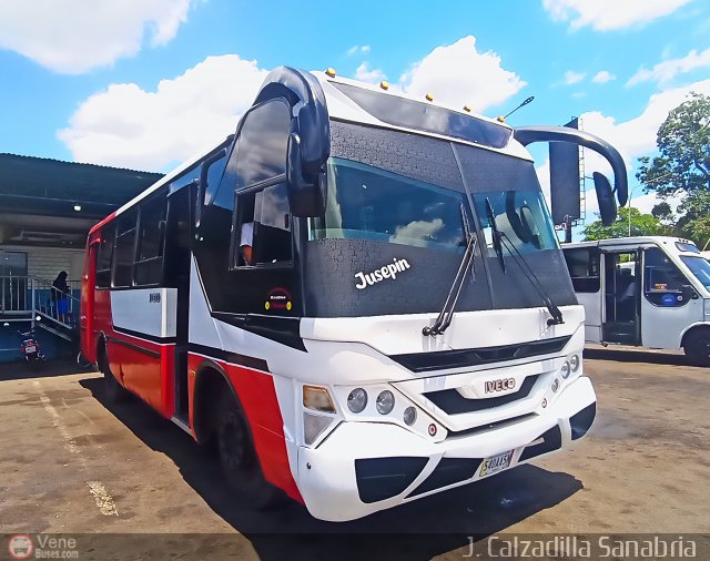 Cooperativa de Transporte El Nazareno 11 por Jos�as Calzadilla