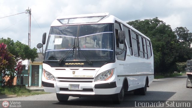 Particular o Desconocido 535 por Leonardo Saturno