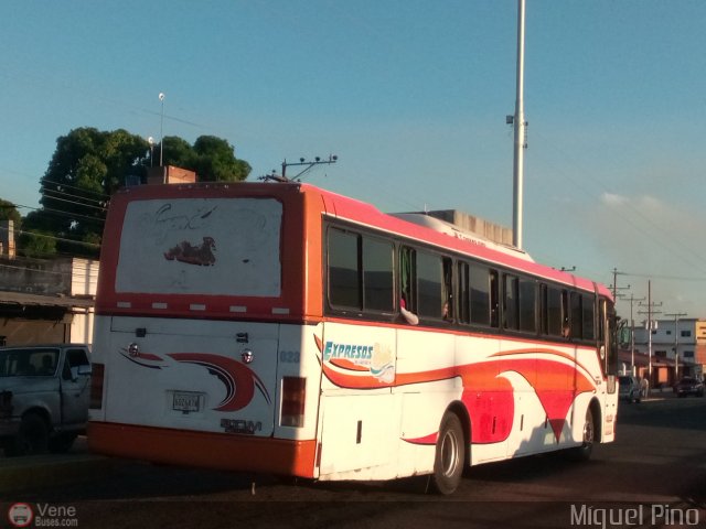 Expresos Sol y Mar 023 por Miguel Pino