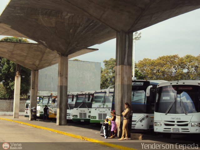 Garajes Paradas y Terminales San-Cristobal por Yenderson Cepeda