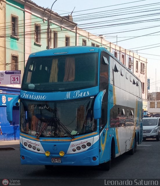 Turismo M Buss E.I.R.L 952 por Leonardo Saturno