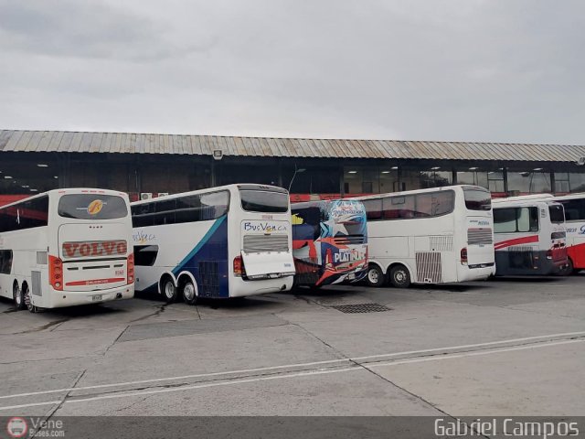 Garajes Paradas y Terminales Caracas por Gabriel Campos