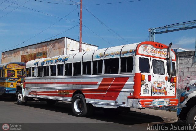 Colectivos Unidos - Ocumare de la Costa - Mcy 21 por Andrés Ascanio