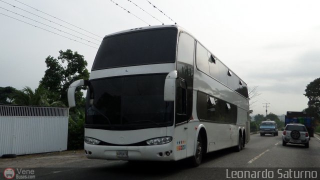 Particular o Desconocido 0808 por Leonardo Saturno