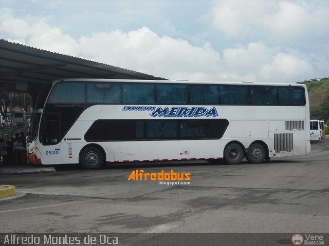 Expresos M�rida 0520 por Alfredo Montes de Oca