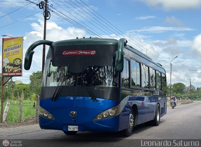 Expresos J�uregui 212 por Leonardo Saturno