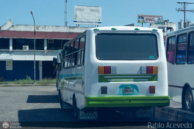 Particular o Desconocido 90 por Pablo Acevedo