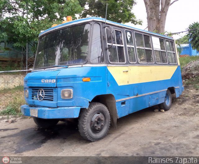 Particular o Desconocido RZ001 por Rams�s Zapata