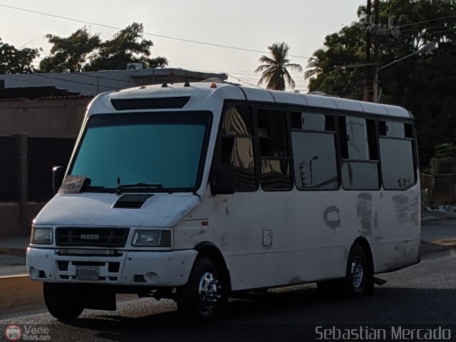 ZU - U.C. Barrio La Polar 825 por Sebastin Mercado