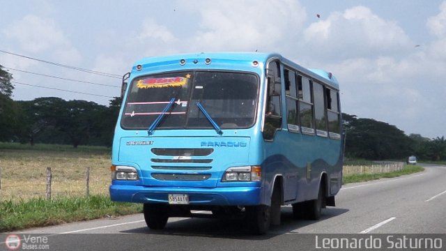 Particular o Desconocido 0345 por Leonardo Saturno