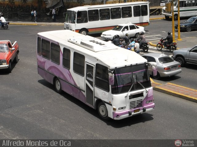 C.U. Caracas - Los Teques A.C. 075 por Alfredo Montes de Oca